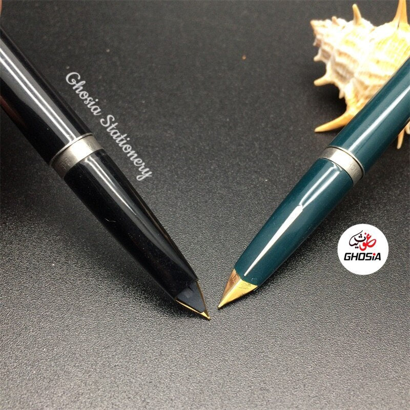 Classic Design Sleek Body Bahadur 240 Refillable Fountain Pen - Ghosia Mall's