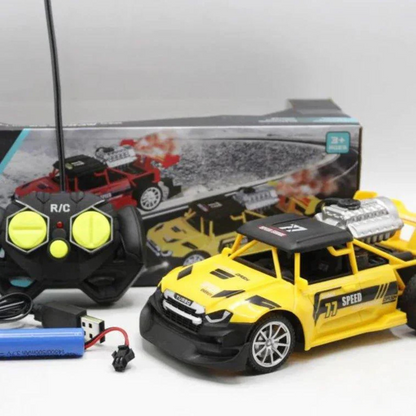 Drift Spray Type RC Car 1:18 Scale High-Speed Rechargeable & Remote Control Racing Car